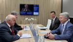 На ПМЭФ прошла рабочая встреча губернатора Сергея Ситникова с Леонидом Михельсоном